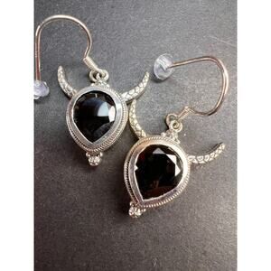 NEW Artisan crafted Thai black spinel bull head sterling silver earrings